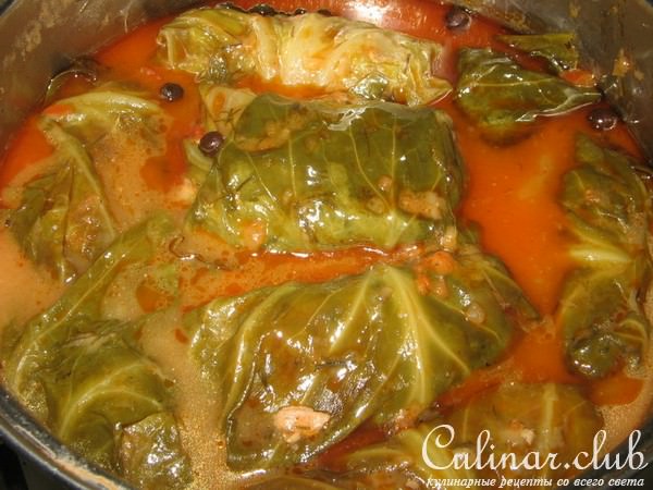 Голубцы по винницки с начинкой из мяса и блинчиков.