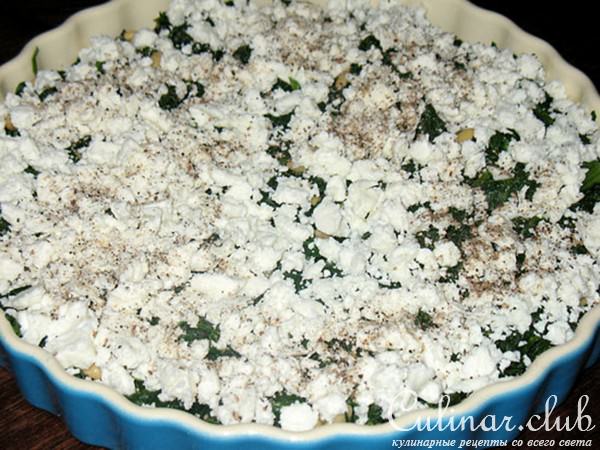 Шпинат,запечённый с кедровыми орешками и сыром Фета
