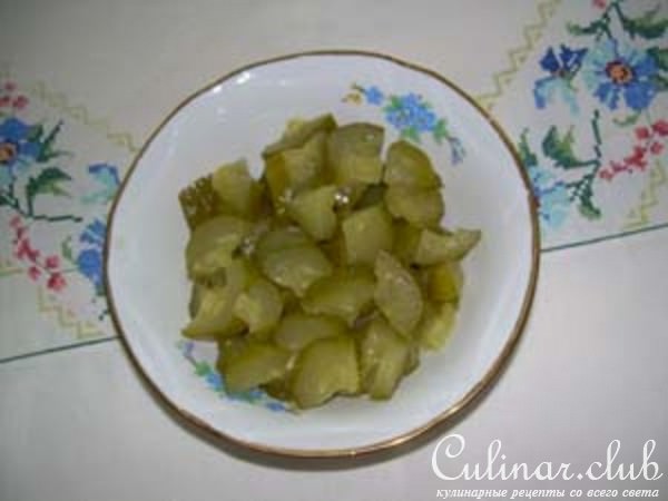 Рыба в соусе с корнишонами
