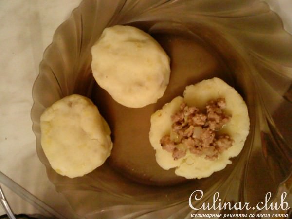 Картофельные котлетки в сырной корочке