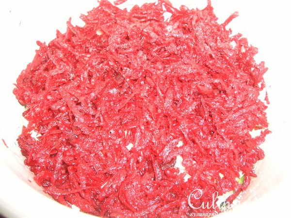 Рыбные котлеты с овощным соусом