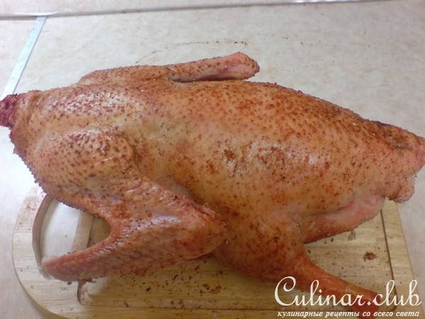 Гусь запеченный с капустой