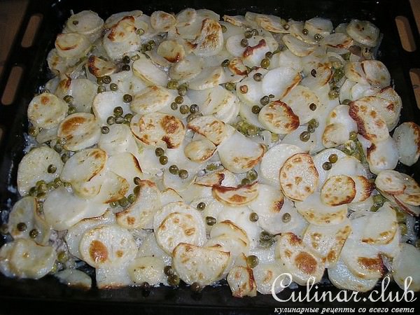 Мясо с зеленым горошком