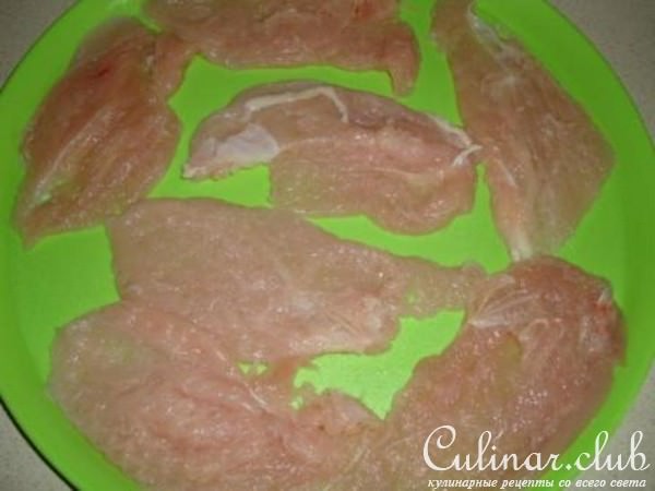 Плов из куриных грудок и орехов