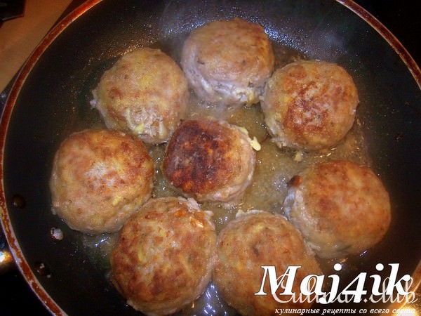Пикантные мясные шарики-тефтельки в необычном соусе