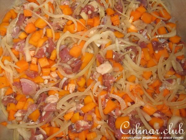 Манты с баранинкой и тыквой.