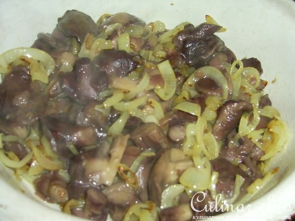 Маслята тушеные в сметане
