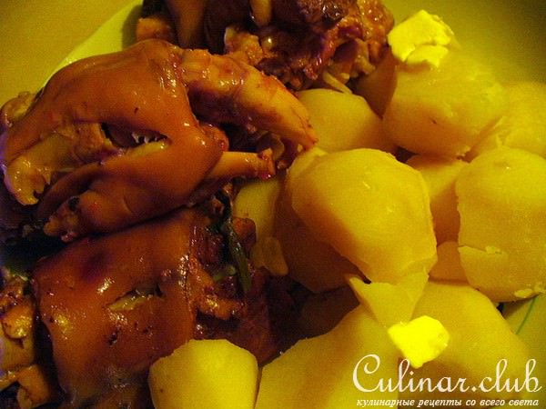Свиные «ЛАПКИ» с грибным соусом