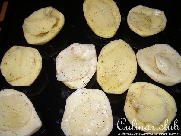 Картофельные лодочки с печёнкой