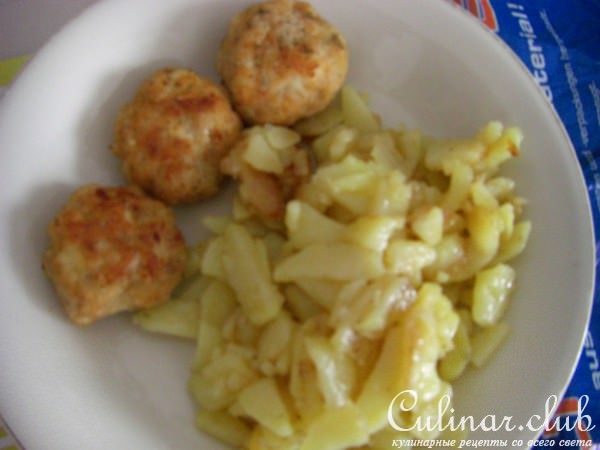 Мини котлетки рыбные с жаренной картошкой