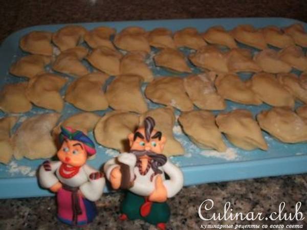 Вареники с картофелем и шкварками