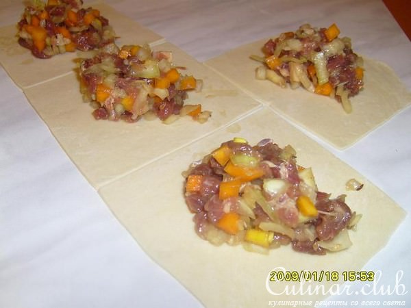 Манты с бараниной и тыквой