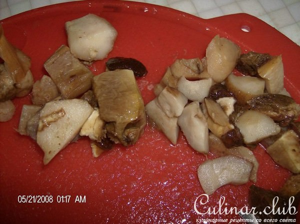 Куриные сердечки с грибами в сырно-горчичном соусе