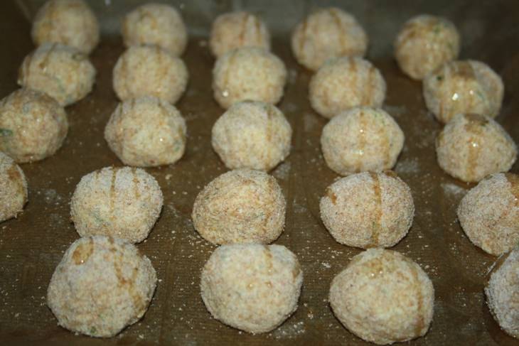 Запеченные сырники с копченой свиной корейкой и пшеничными хлопьями