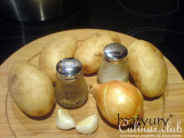 Картофель, жареный со шкварками. Простой, но заделистый рецепт украинско-корейской кухни