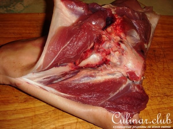 Рулет из свиной ноги запеченный