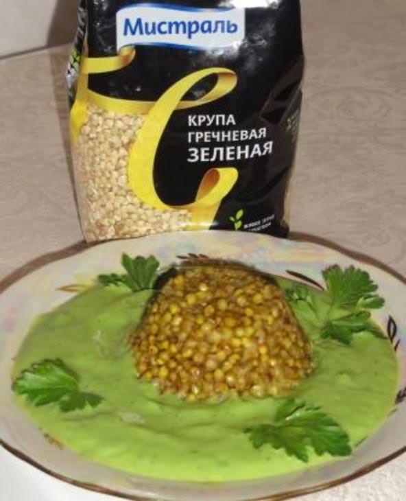 Гречневый пудинг с кремом из цуккини.