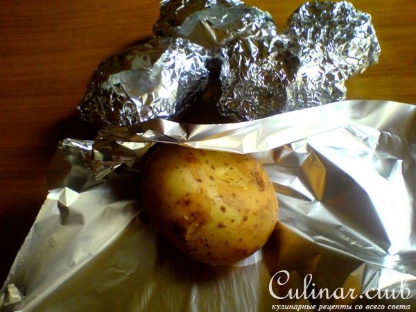 Запечённый картофель с грибным рагу