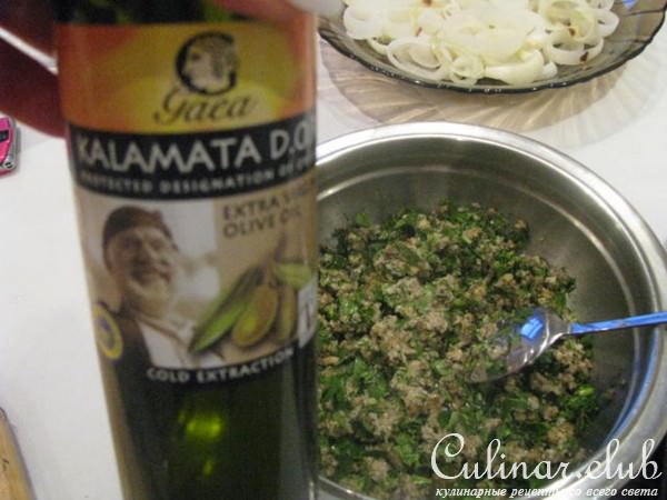 Запечённый лук с орехами