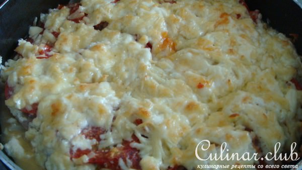 Язык запеченый с помидорами и сыром