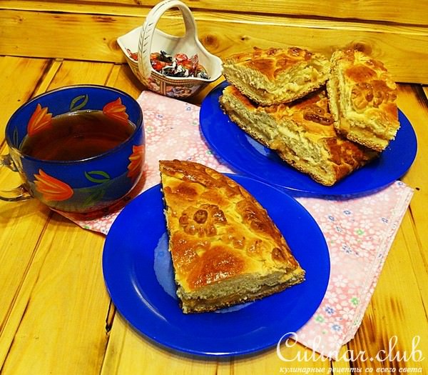 Яблочный пирог из крупчатки.