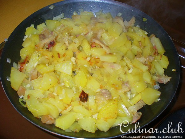 КАРТОШКА,жаренная на сале.