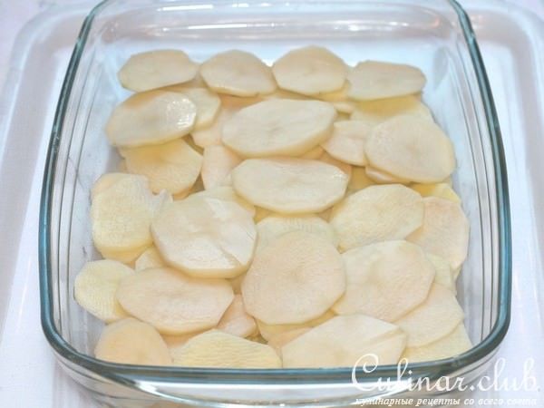 Картофельный гратен с зелёным горошком