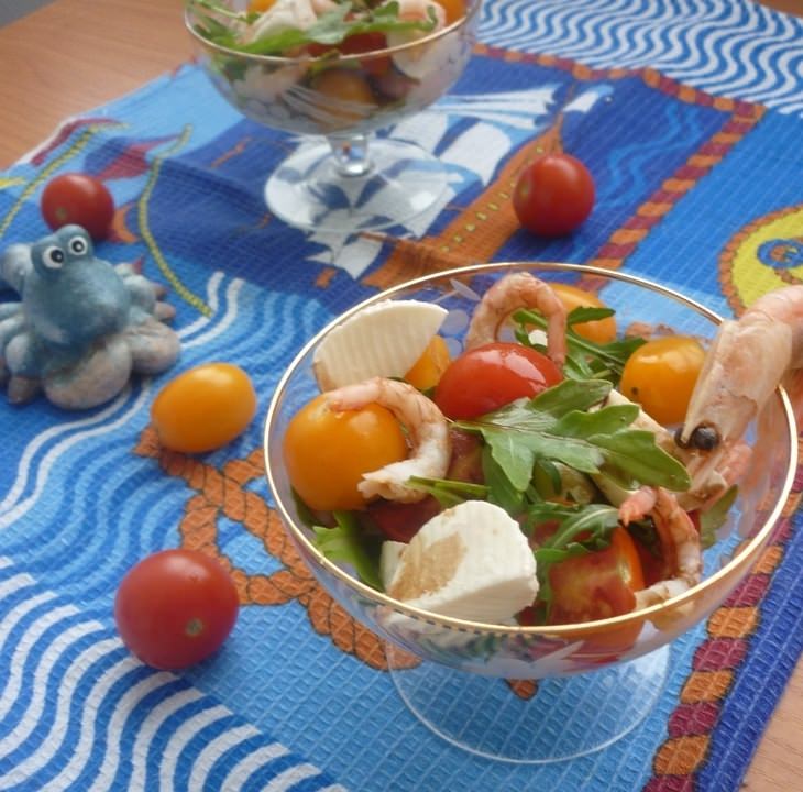 Салат "КК+ЛЛ+РР+креветочки))))"