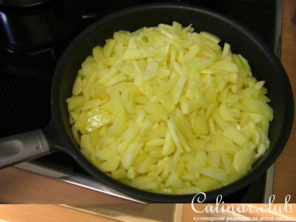 Мини котлетки рыбные с жаренной картошкой