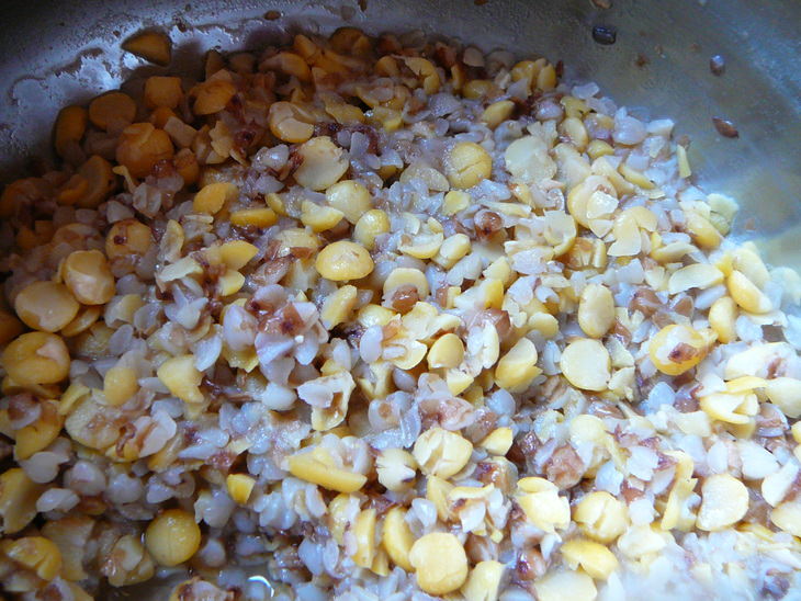 Гречневая каша с горохом (тихвинская, по Похлебкину)