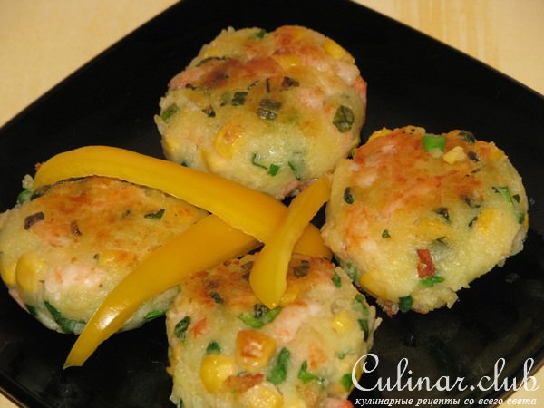 котлеты с креветками и кукурузой