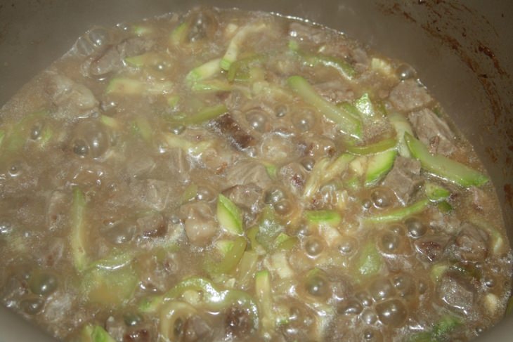 Пикантная говядина с овощами и рисом Индика на гарнир за 20 минут