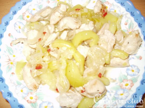 Сотэ из курицы и кабачка