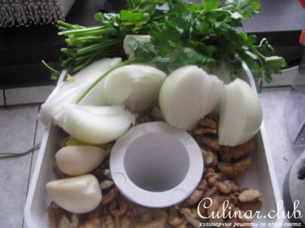 Стручковая фасоль с орехами