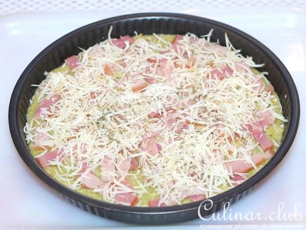 Кабачковый пирог с беконом