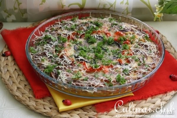 Картофельная тортилья с перцем и баклажанами.