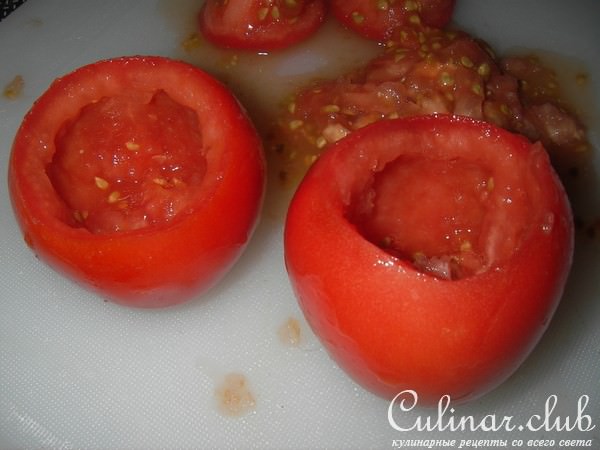Яйца-пашот в помидорах с французскими гренками
