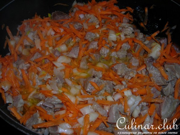 Тушёная капуста со свининкой и картошкой