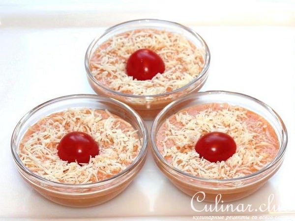 Cуфле из томатного сока и хлеба