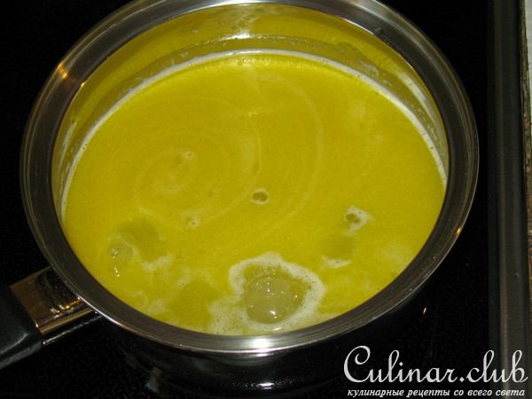 Запеканка в заварном тесте с кабачками и сосисками.