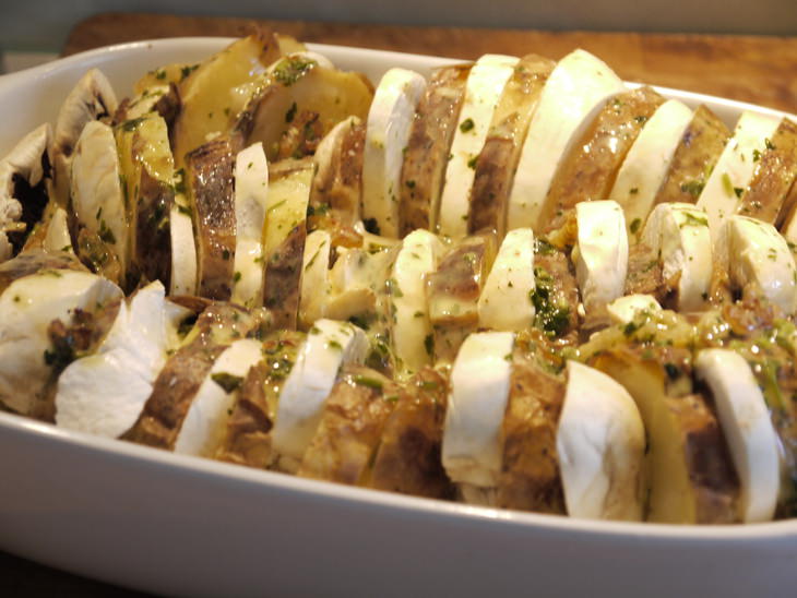 Картофельная запеканка с шампиньонами