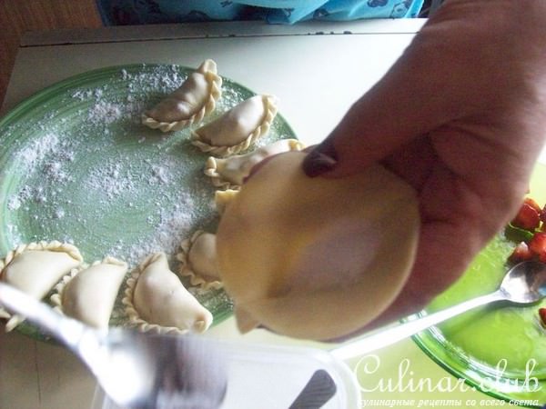 ВАРЕНИКИ С КЛУБНИКОЙ