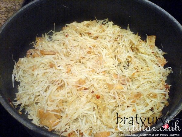 Картофель, жареный со шкварками. Простой, но заделистый рецепт украинско-корейской кухни