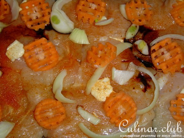 Куриная грудка ,запеченная с овощным гарниром