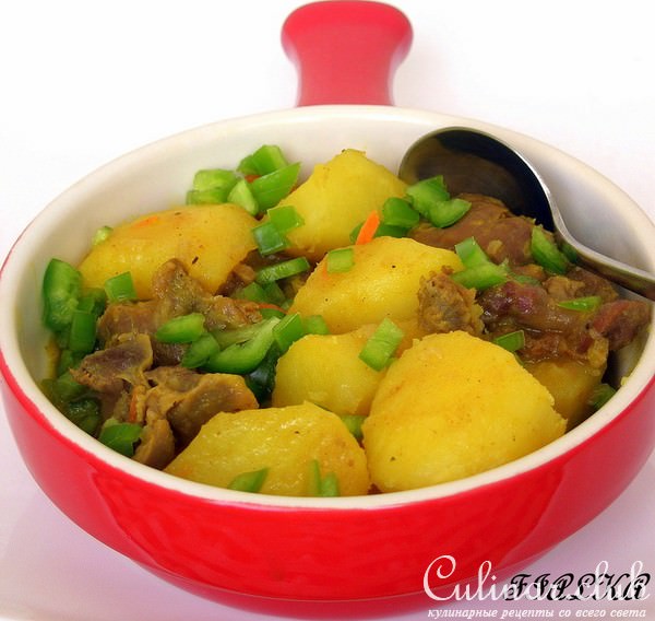 Куринные желудочки с картошкой