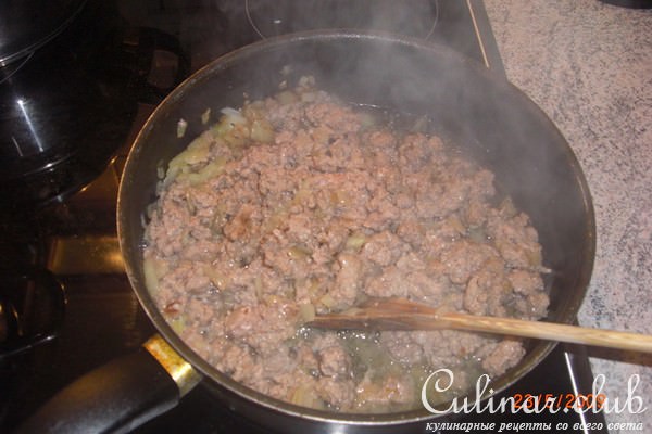 запеканка с картофелем,капустой и фаршем