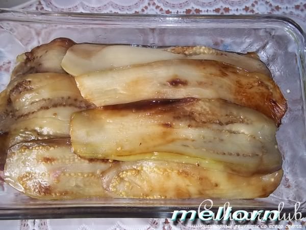 Запеканка из баклажан с фаршем под сливочно-сырным соусом
