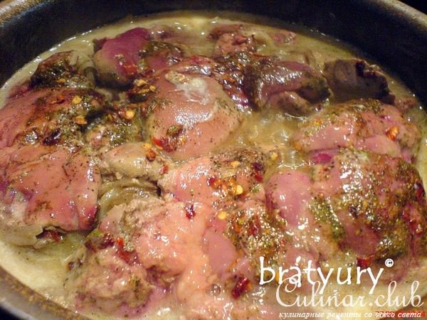 Печень куриная жареная со сливовым соусом