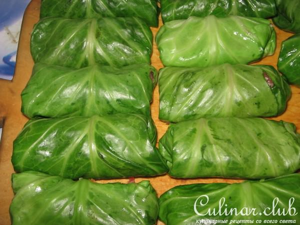 Голубцы по винницки с начинкой из мяса и блинчиков.