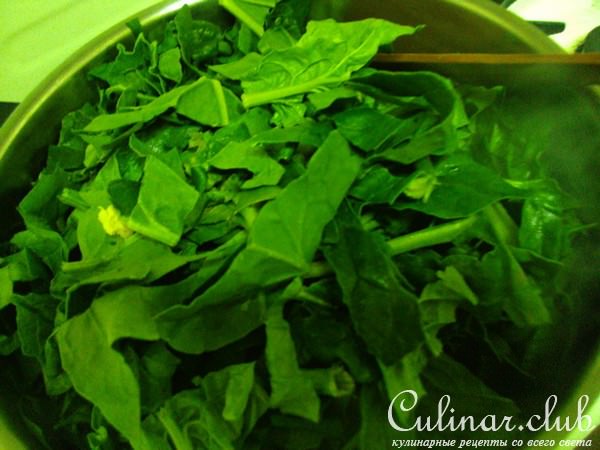 Кальмары,фаршированные шпинатом с рисом